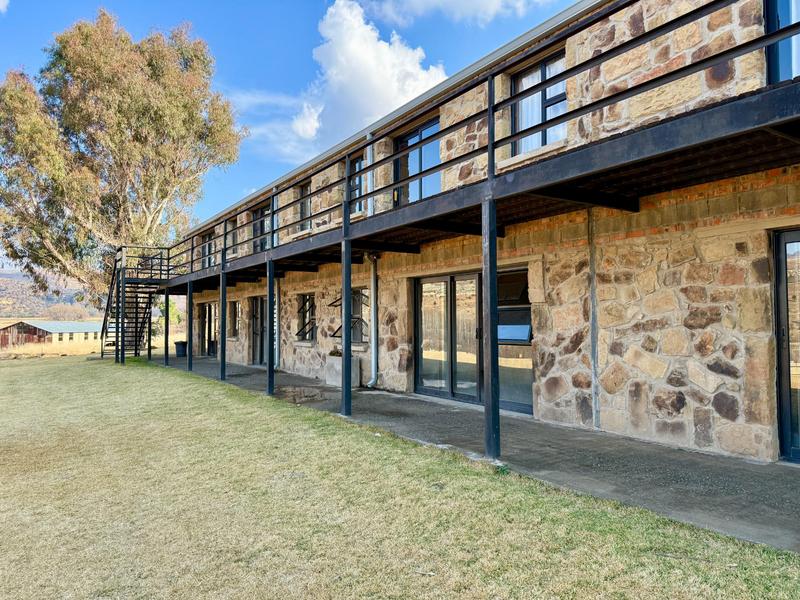 9 Bedroom Property for Sale in Clarens Free State